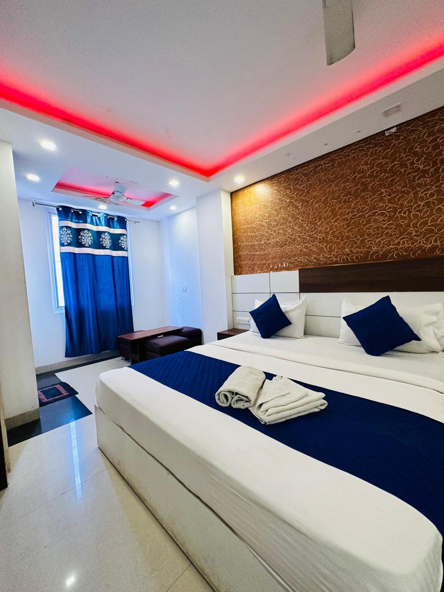 Airport Hotel Mayank Residency Nova Deli Exterior foto